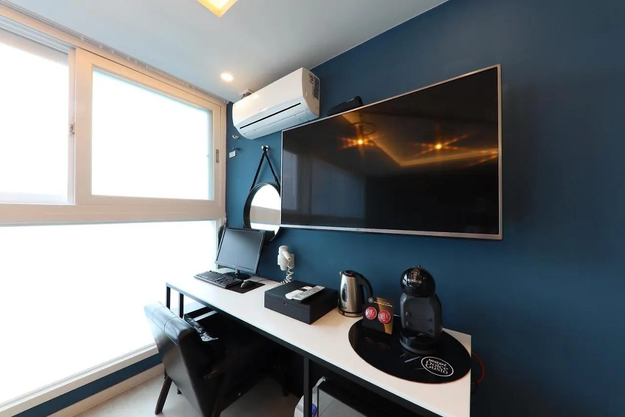 Hotel The Grang Gwangan Busan 2*,  South Korea