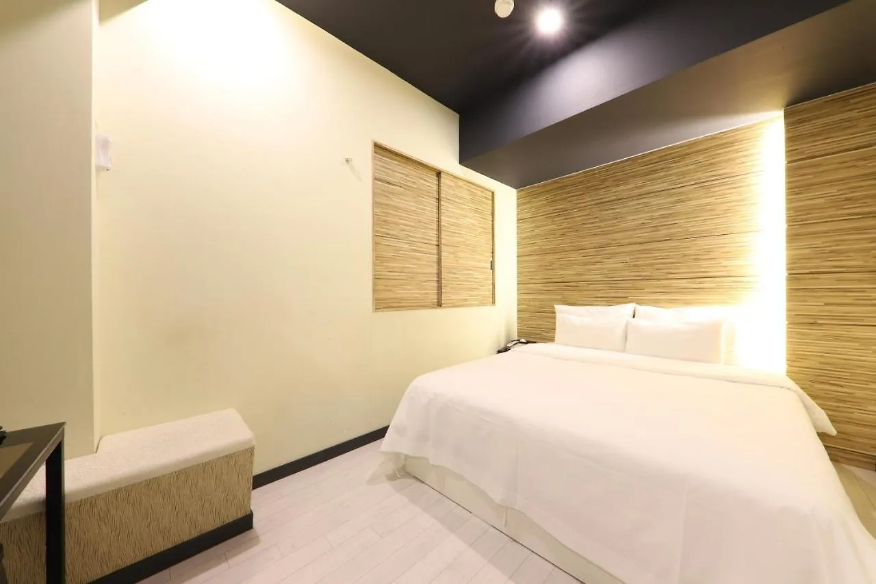 Hotel The Grang Gwangan Busan 2*,  South Korea